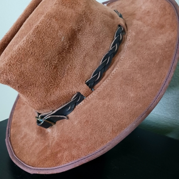 Handmade GENUINE LEATHER EXCALIBUR Hat.  Rare breed - Picture 2 of 6